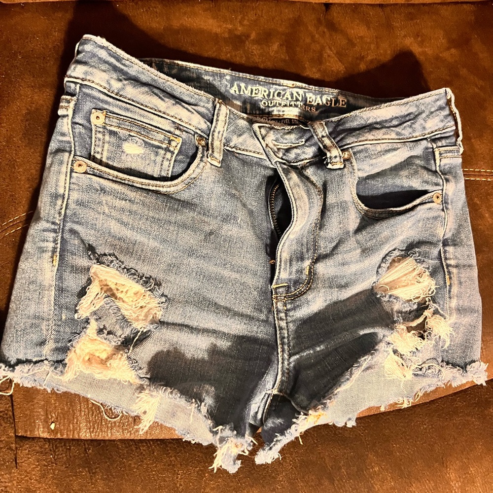 Mid Rise American Eagle Shorts